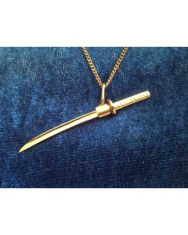 Pendentif katana en or