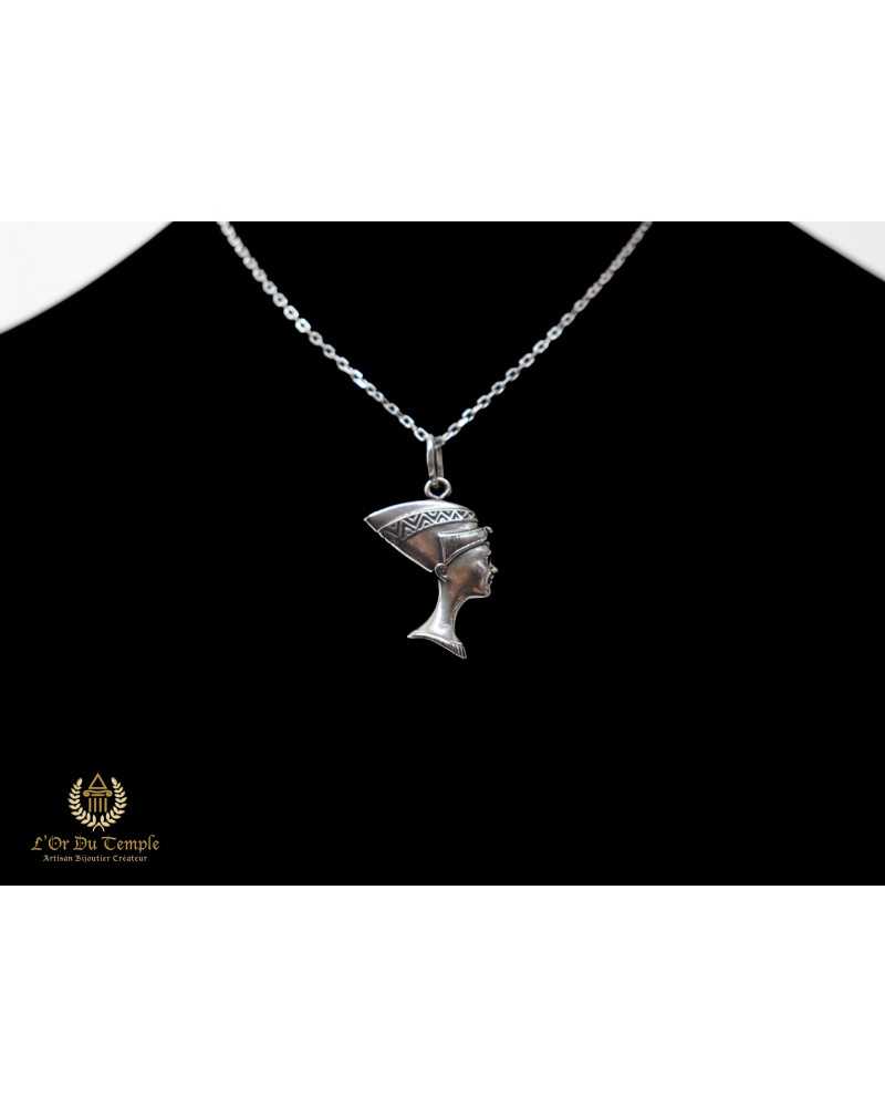 pendentif Néfertiti en argent